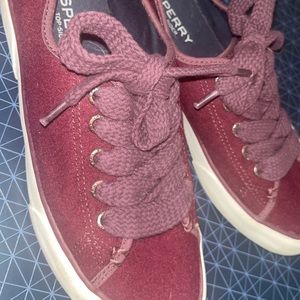 Maroon Sperrys. S8